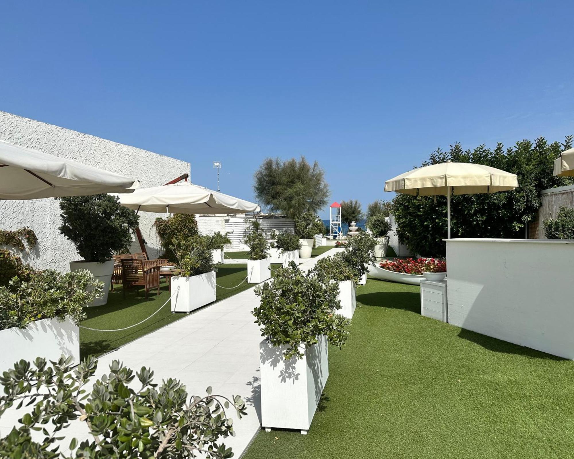 Hotel Riva Del Sole Giovinazzo Dış mekan fotoğraf