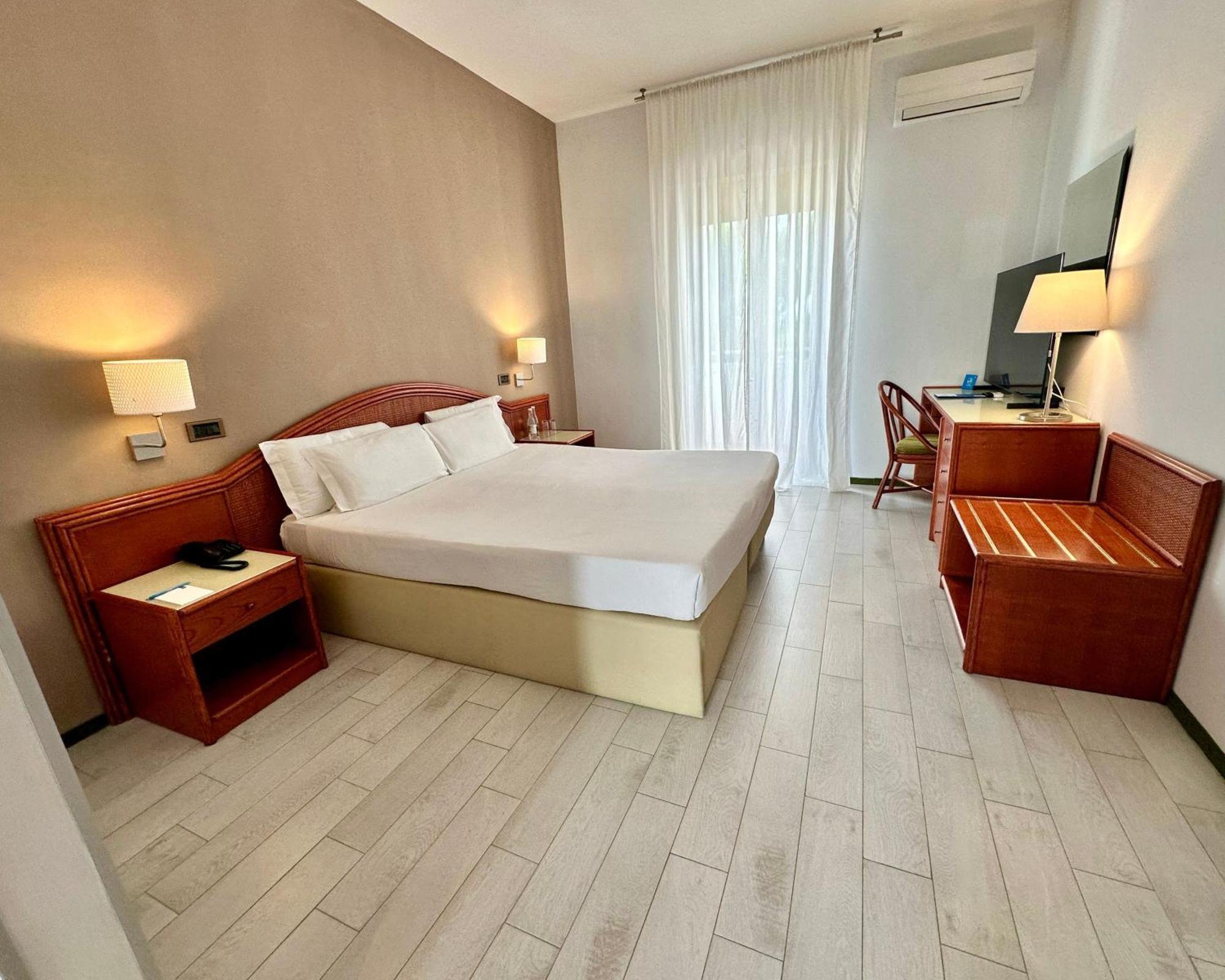 Hotel Riva Del Sole Giovinazzo Dış mekan fotoğraf