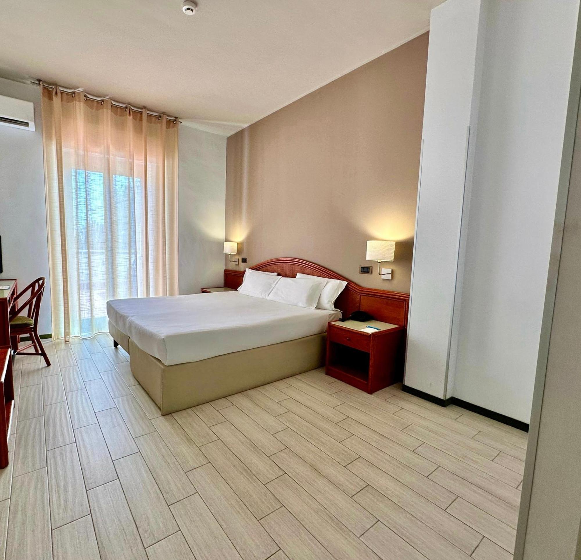Hotel Riva Del Sole Giovinazzo Dış mekan fotoğraf