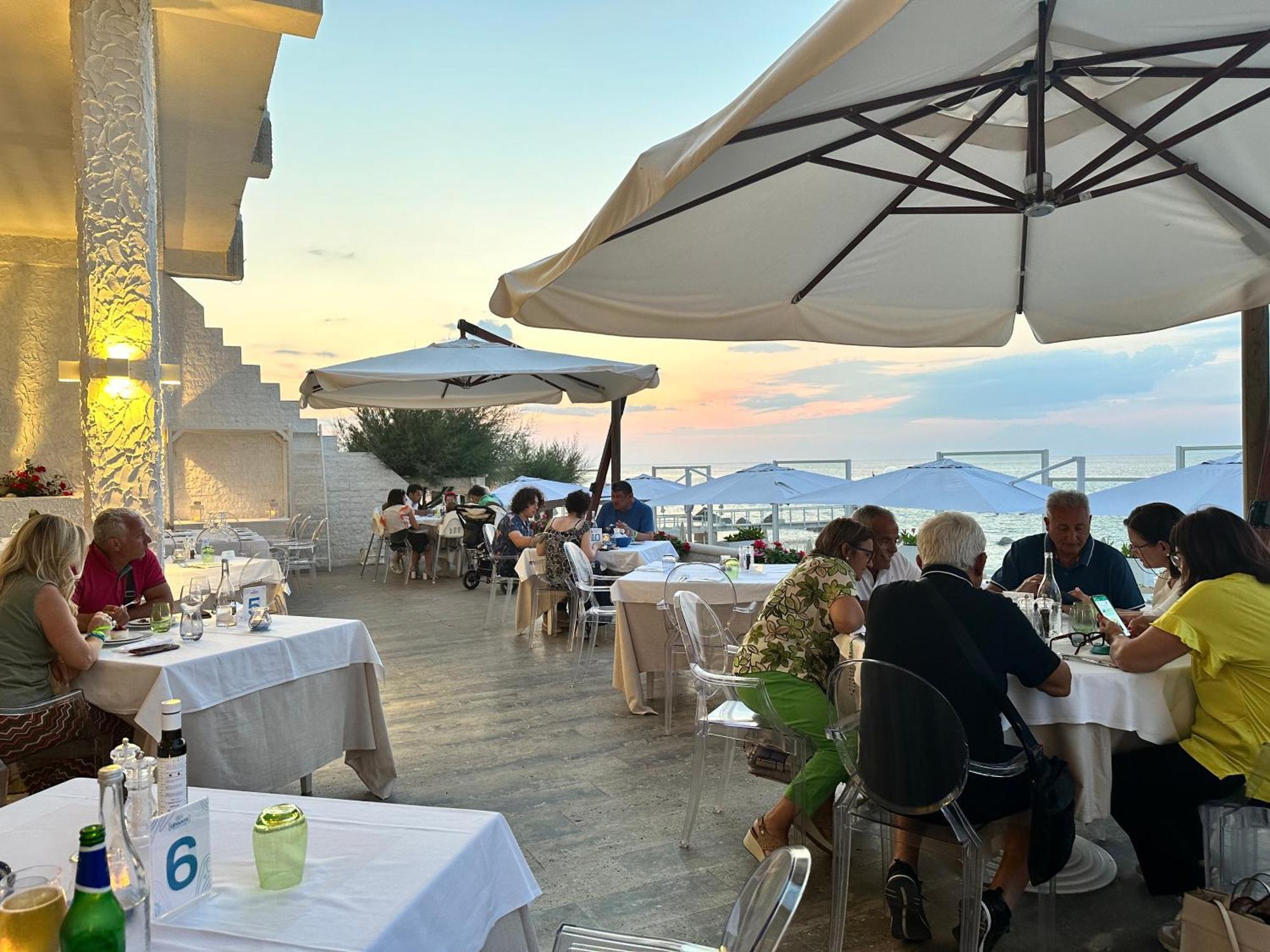 Hotel Riva Del Sole Giovinazzo Dış mekan fotoğraf